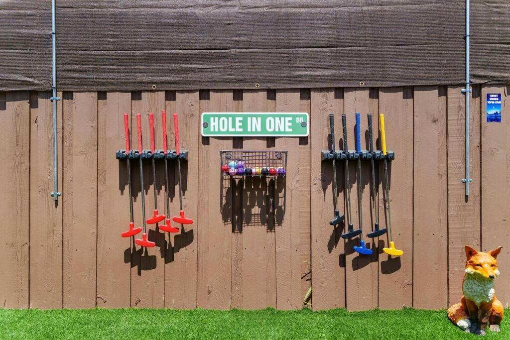 Great Outdoors: Arcade, Golf, Theater, Sauna @more *