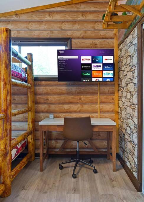 Great Outdoors: Arcade, Golf, Theater, Sauna @more *