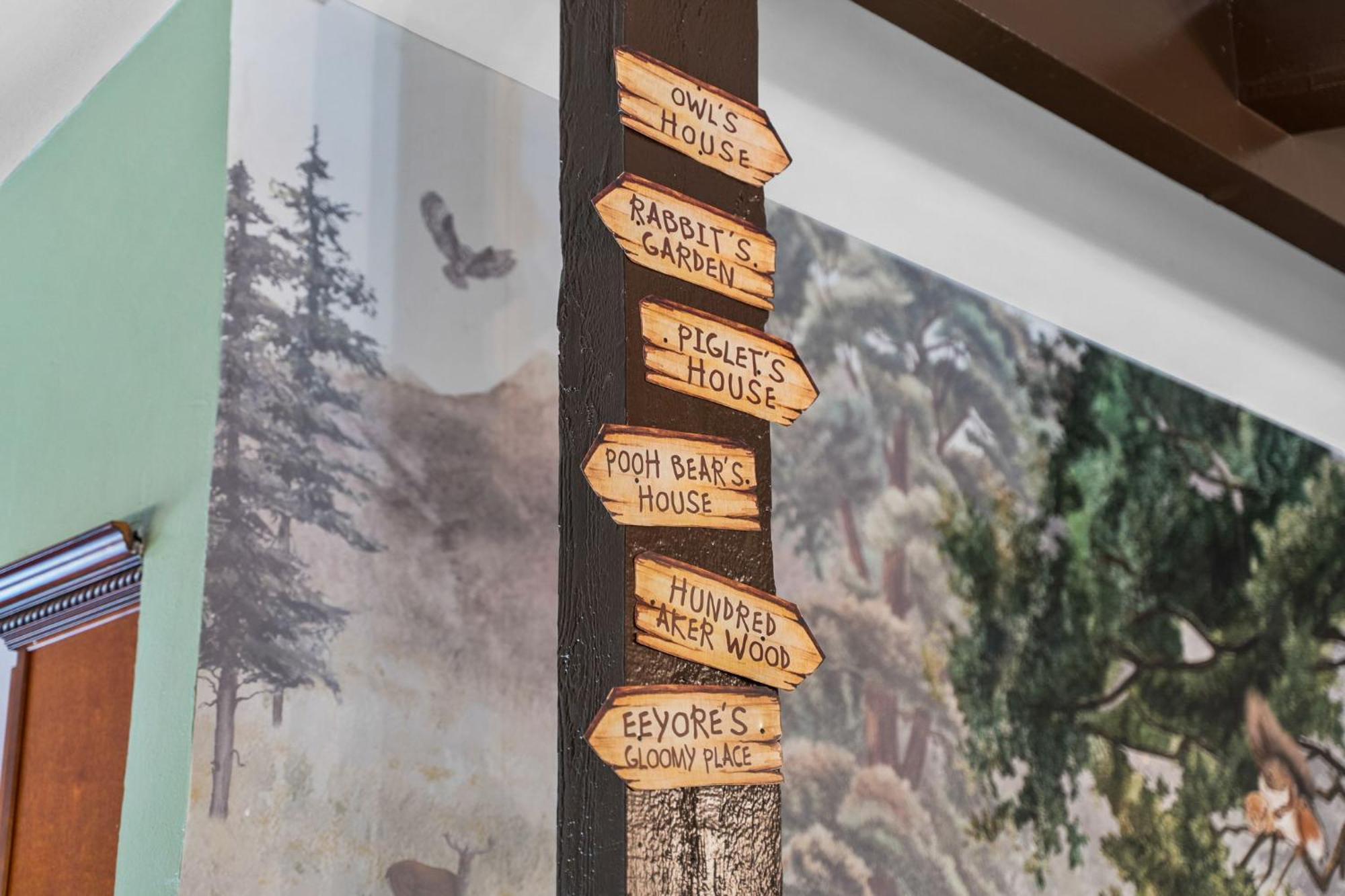 Great Outdoors: Arcade, Golf, Theater, Sauna @more Garden Grove